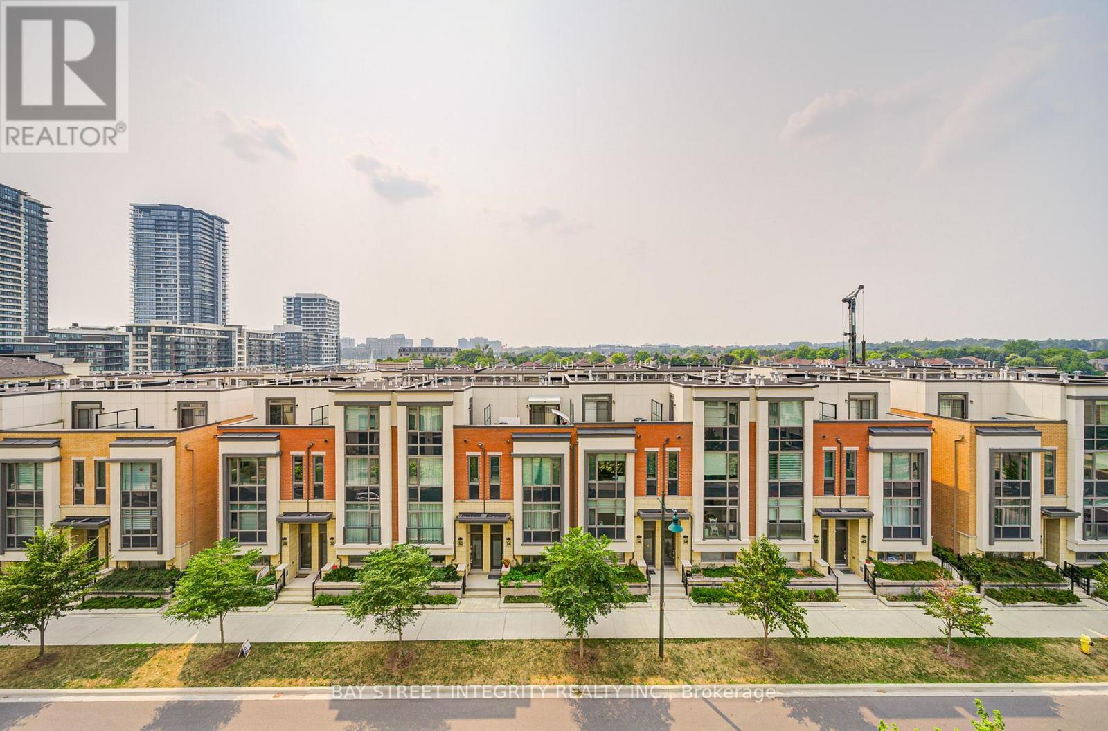 Photo 25 of 626 W 268 Buchanan Drive, Markham ON