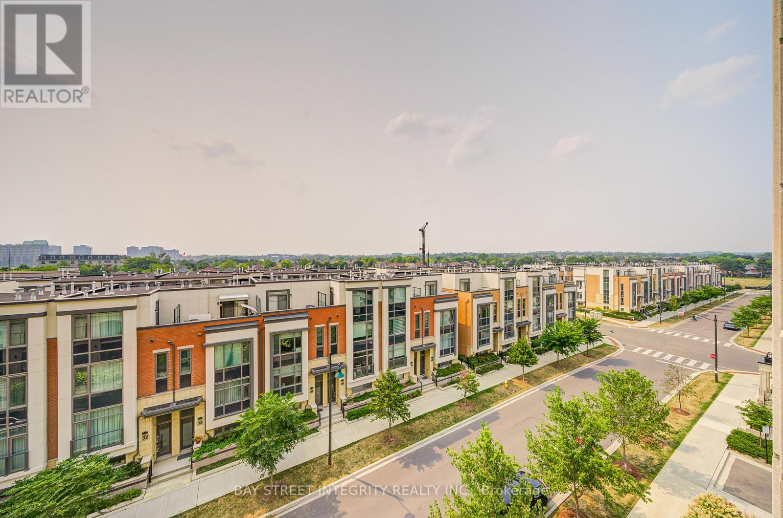 Photo 26 of 626 W 268 Buchanan Drive, Markham ON