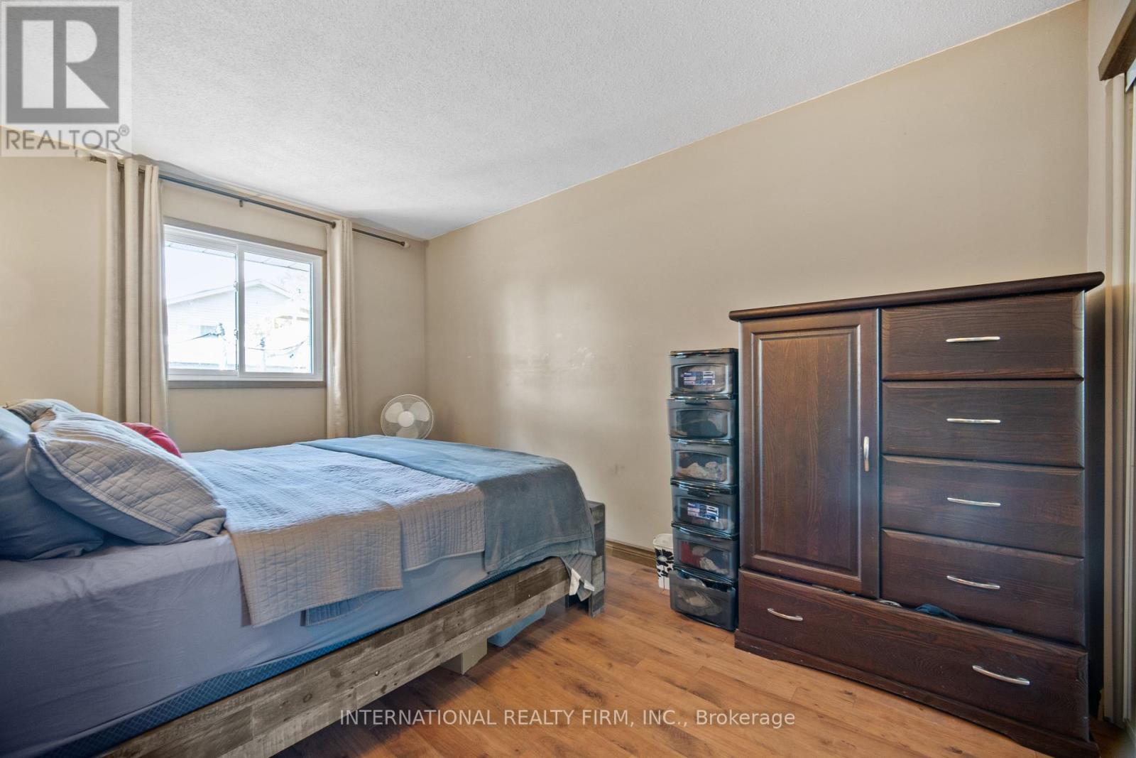 Photo 18 of 47 Speight Crescent, London East ON
