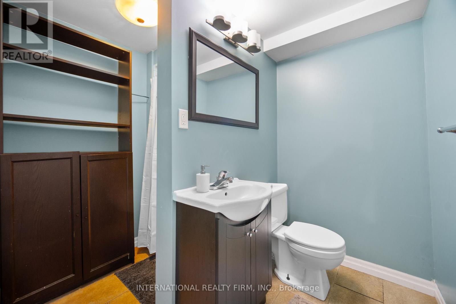 Photo 26 of 47 Speight Crescent, London East ON