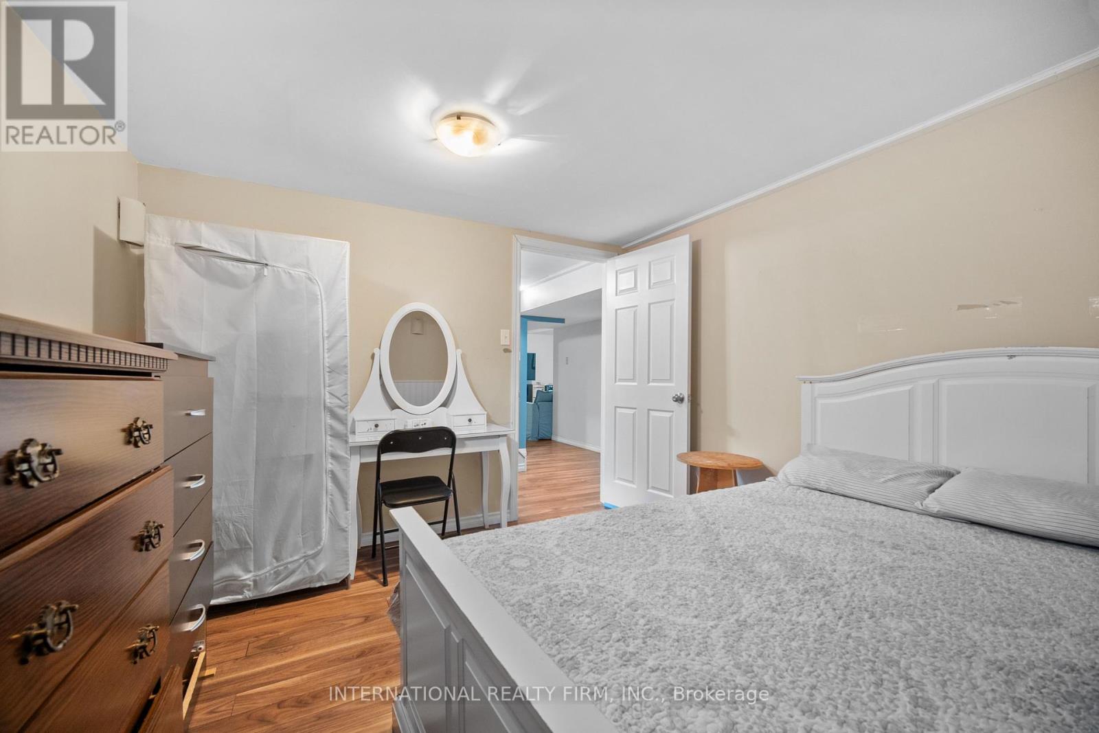 Photo 31 of 47 Speight Crescent, London East ON