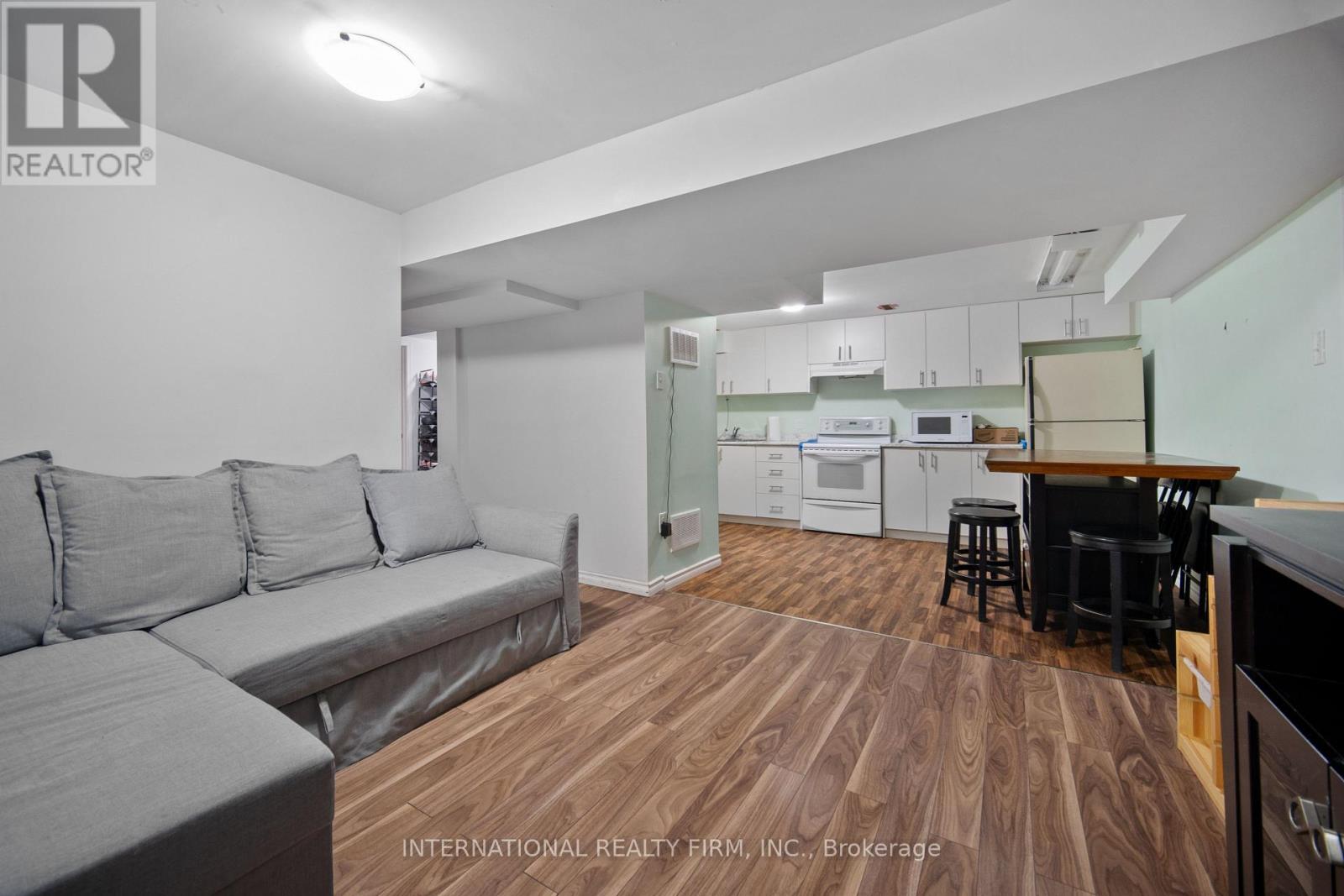 Photo 34 of 47 Speight Crescent, London East ON