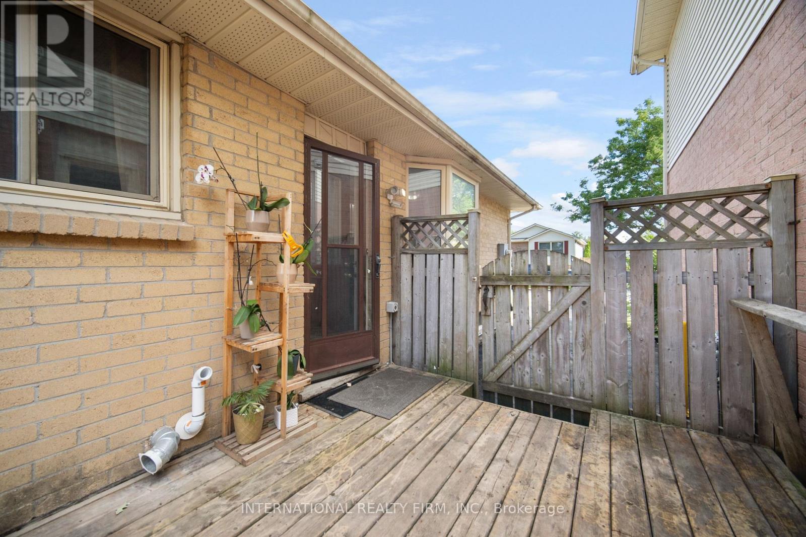 Photo 37 of 47 Speight Crescent, London East ON
