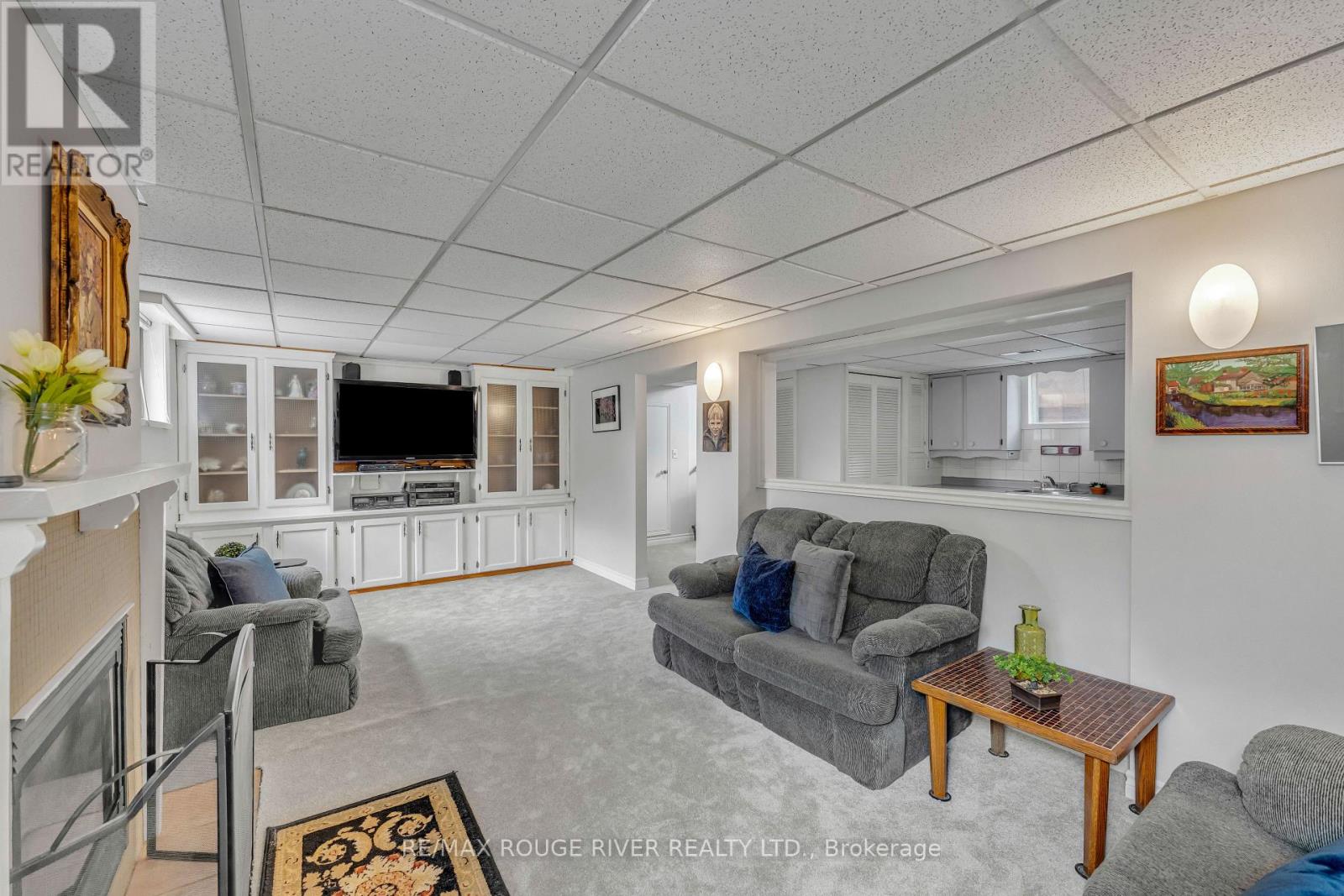 Photo 16 of 686 Perry Crescent, Oshawa ON