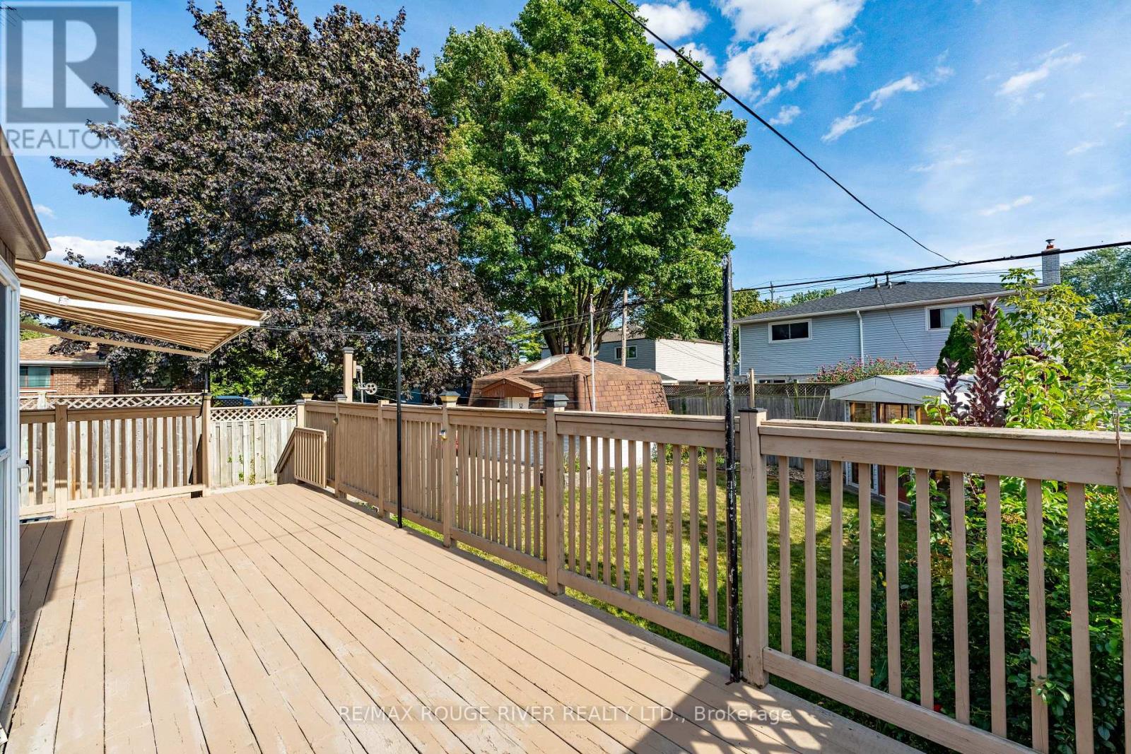 Photo 28 of 686 Perry Crescent, Oshawa ON