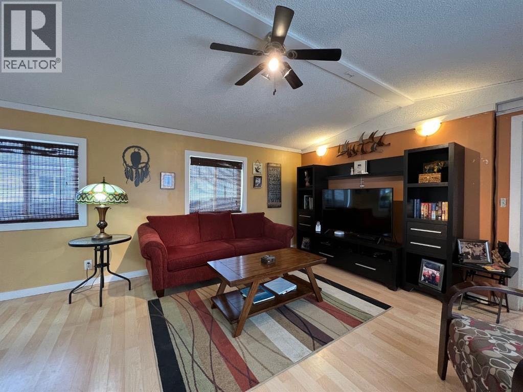 Photo 7 of 9920 97 Street, Wembley AB