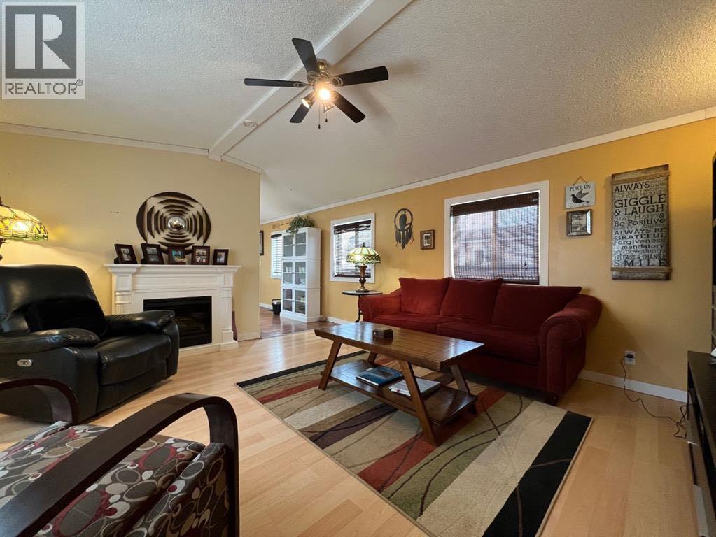 Photo 8 of 9920 97 Street, Wembley AB