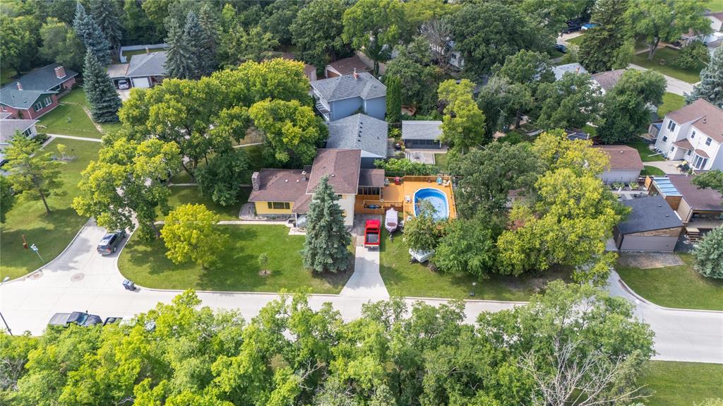Photo 49 of 1 Dove Bay, Winnipeg MB