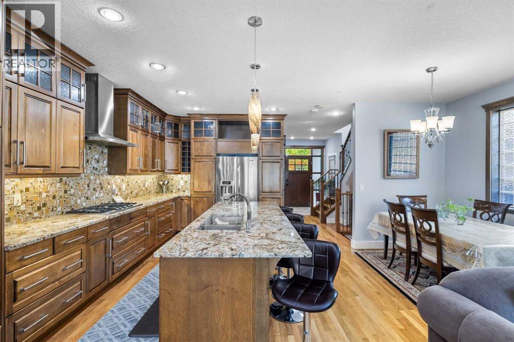 Photo 15 of 120 7 Avenue Ne, Calgary AB