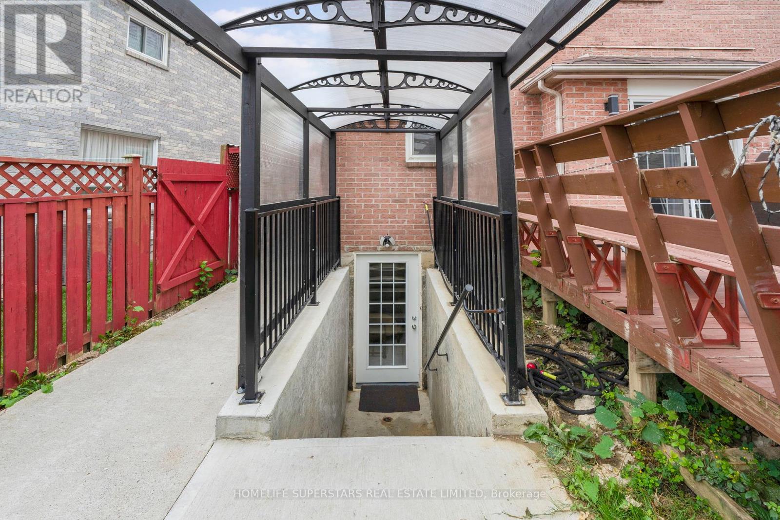 Photo 26 of 26 Songsparrow Drive, Brampton ON