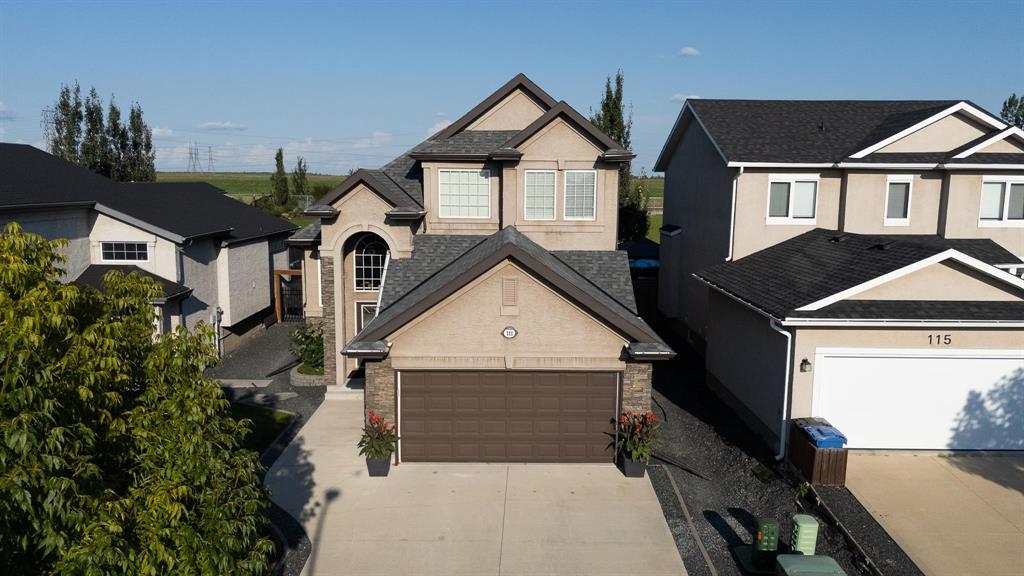 Photo 3 of 111 Desrosiers Drive, Winnipeg MB