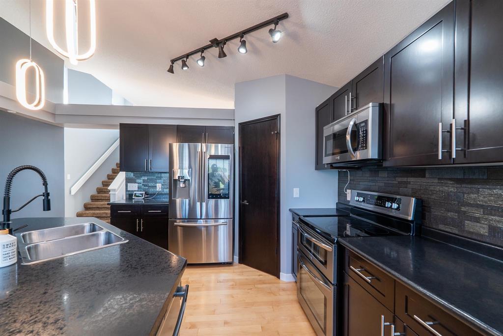 Photo 25 of 111 Desrosiers Drive, Winnipeg MB