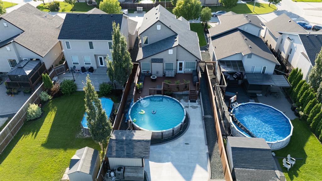Photo 4 of 111 Desrosiers Drive, Winnipeg MB