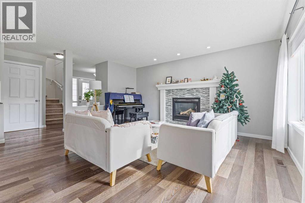 Photo 7 of 30 Spring Mews Sw, Calgary AB