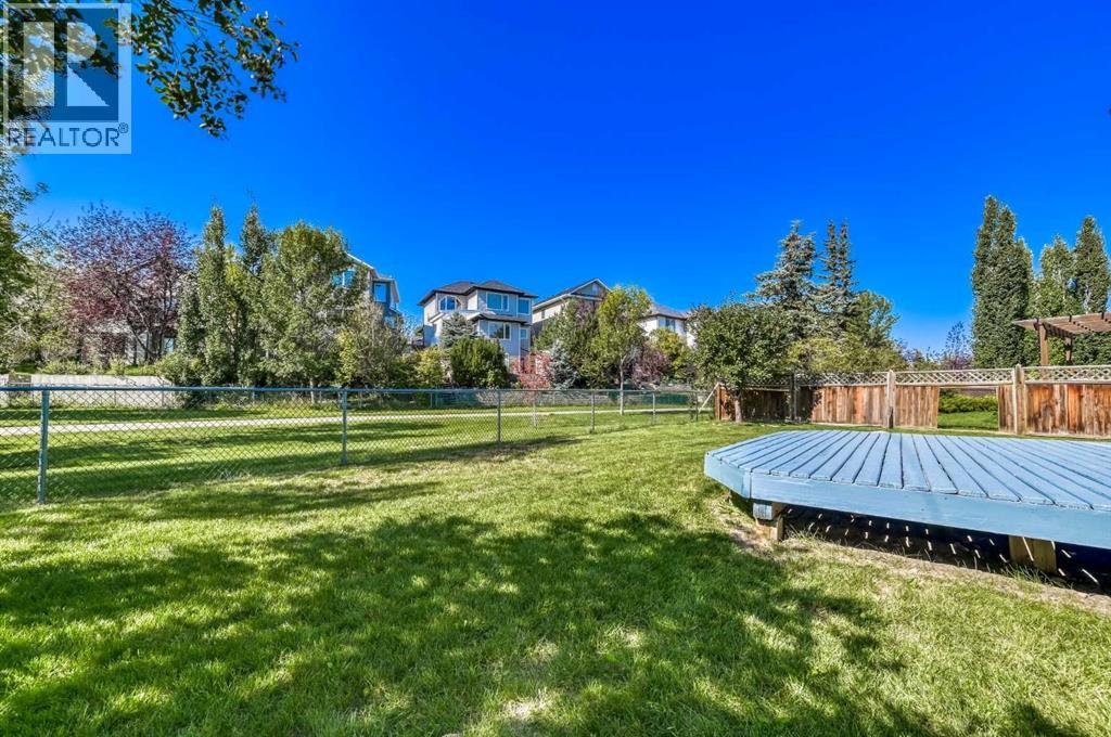 Single Family House for Sale in  Somerglen Park SW Somerset Calgary 