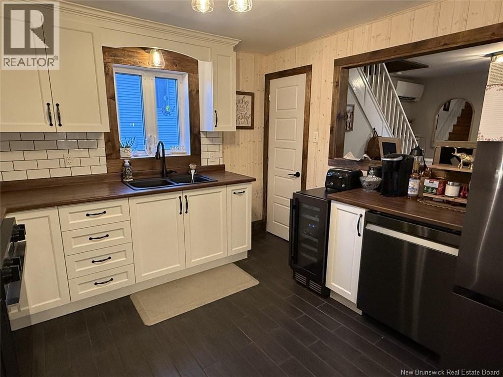 Photo 6 of 75 35th Avenue, Edmundston NB