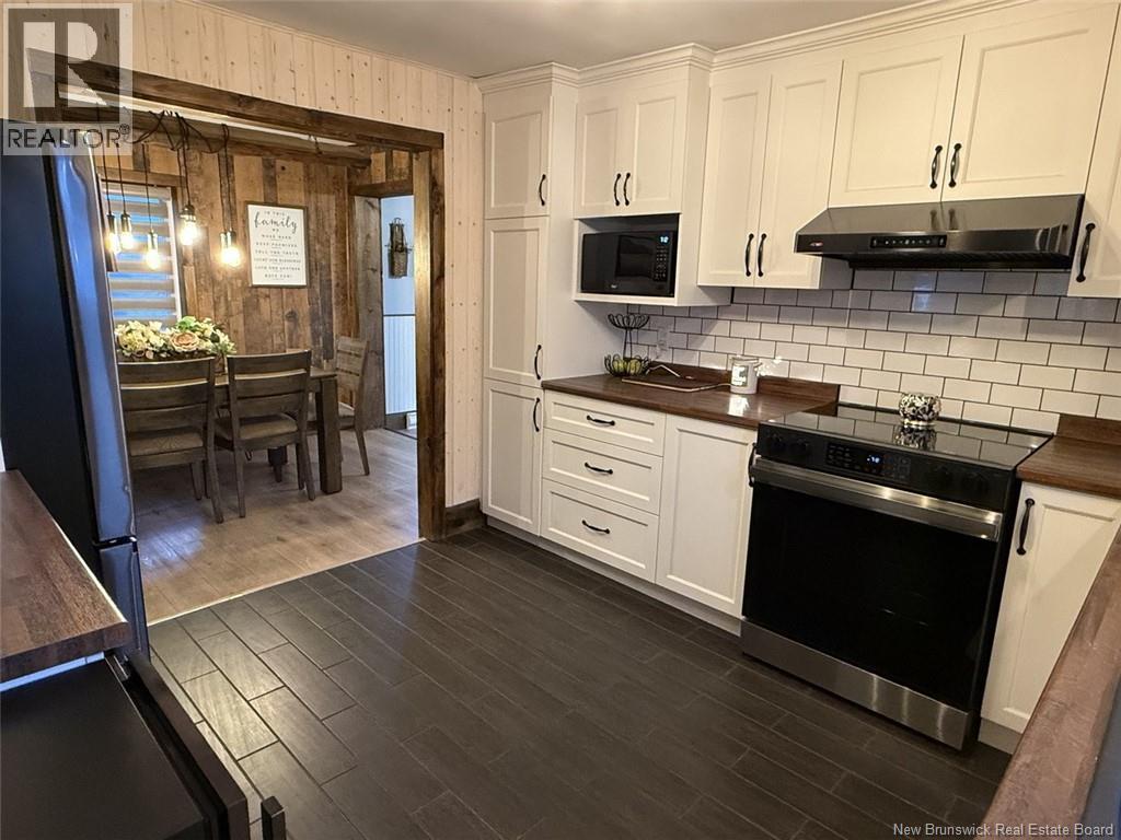 Photo 7 of 75 35th Avenue, Edmundston NB