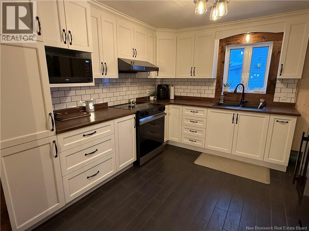Photo 9 of 75 35th Avenue, Edmundston NB
