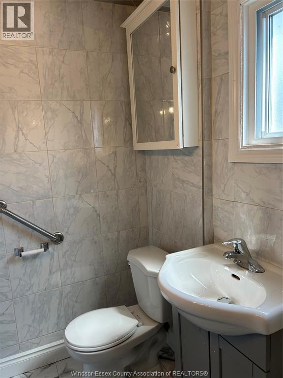 Photo 15 of 442 Erie Street West, Windsor ON