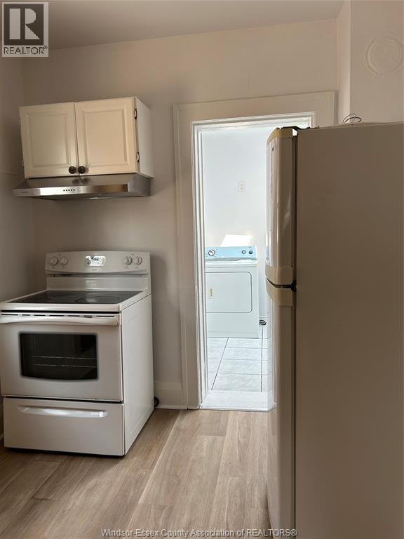 Photo 7 of 442 Erie Street West, Windsor ON