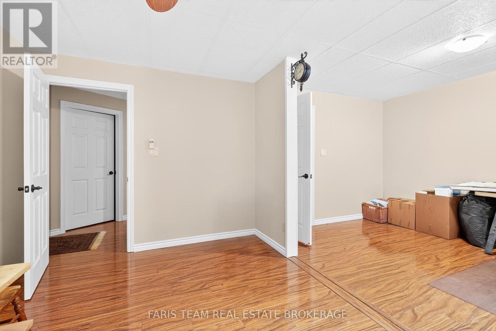 Photo 23 of 193 Gilwood Park Drive, Penetanguishene ON