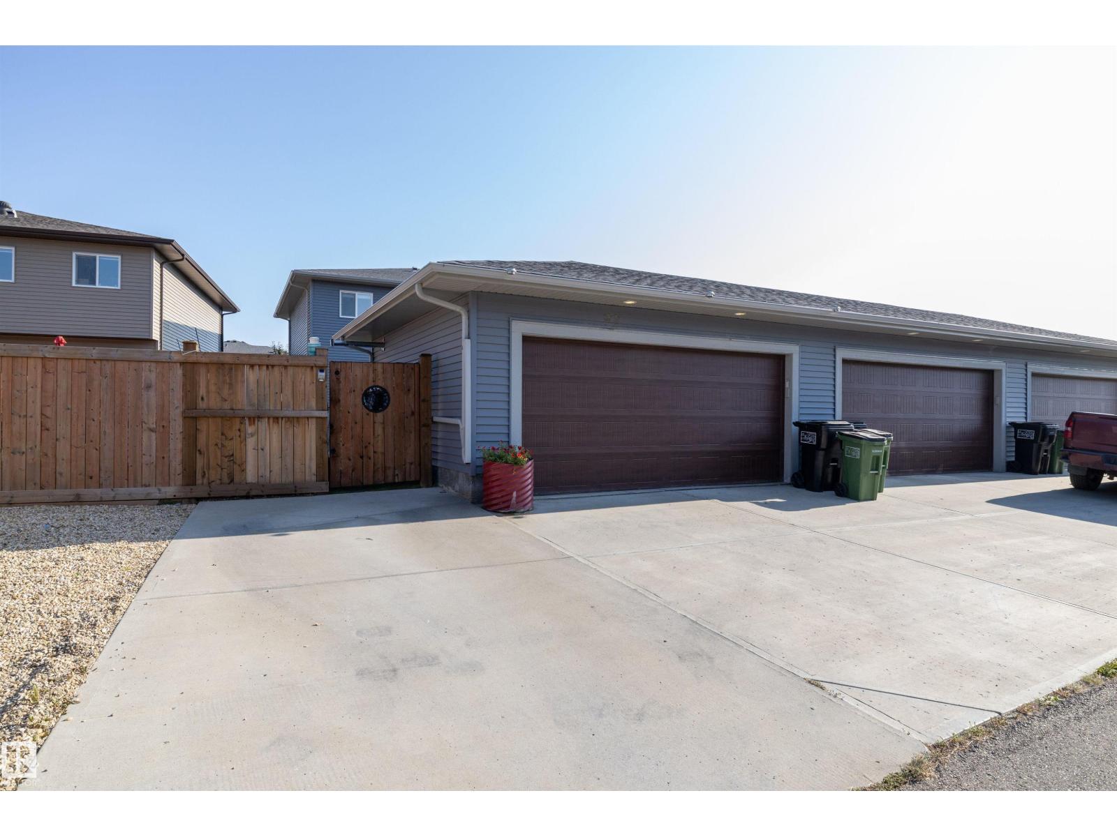 Photo 42 of 20112 27 Av Nw, Edmonton AB