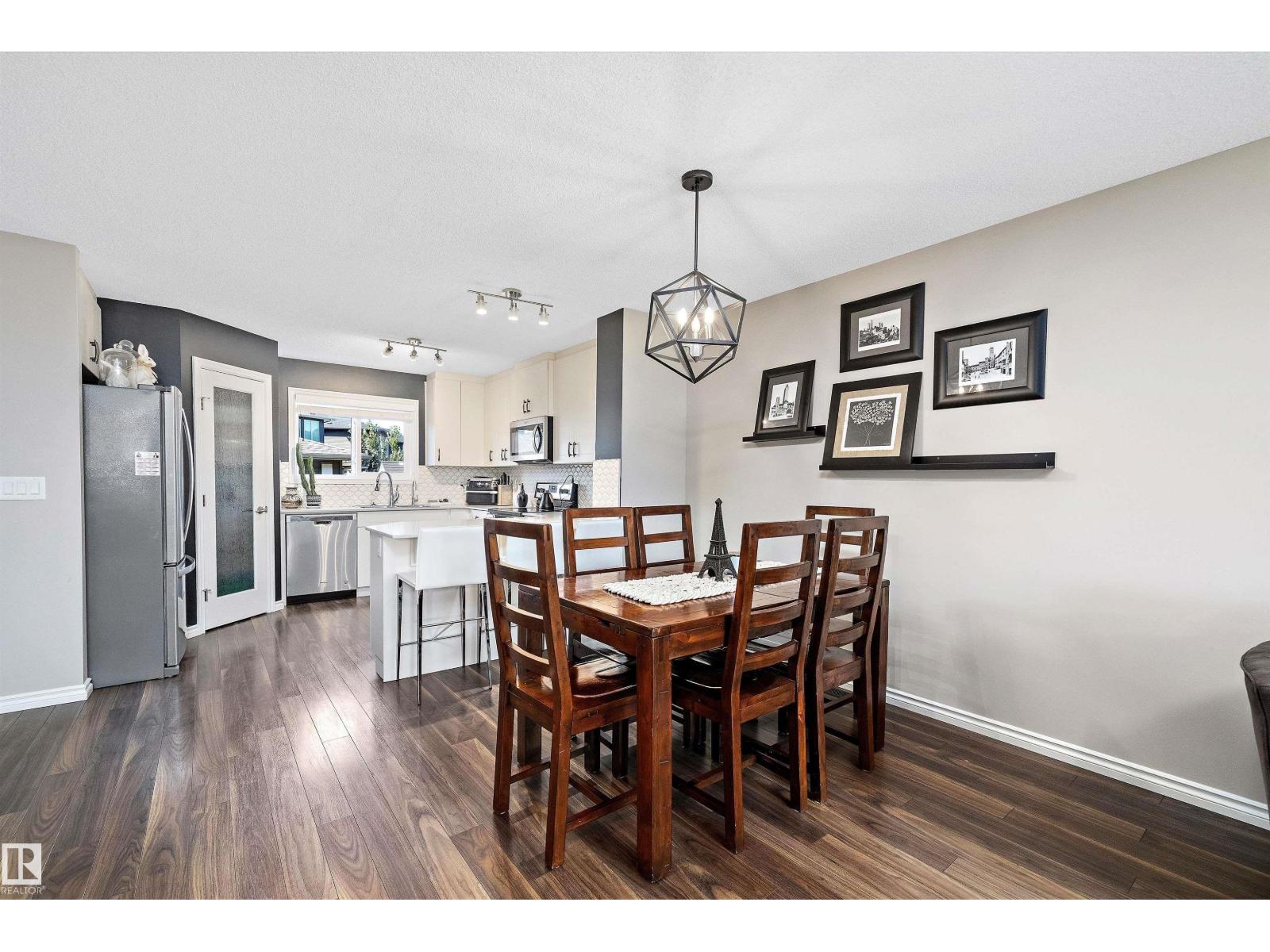 Photo 8 of 20112 27 Av Nw, Edmonton AB