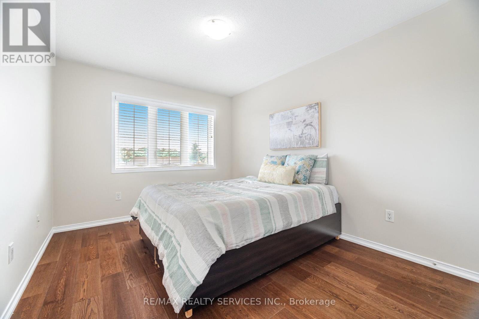 Photo 29 of 162 Sussexvale Drive, Brampton ON