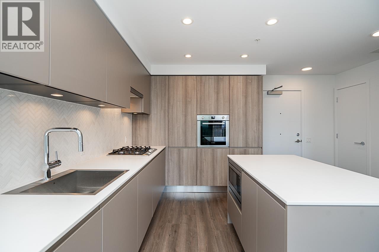 Photo 8 of 708 3809 Evergreen Place, Burnaby BC