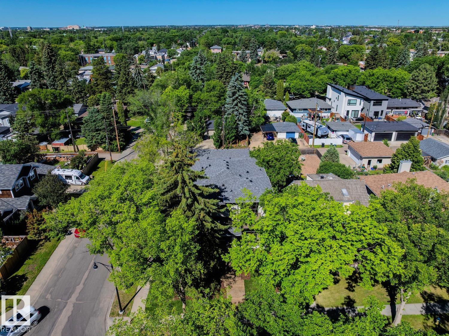 Photo 51 of 9704 146 St Nw, Edmonton AB