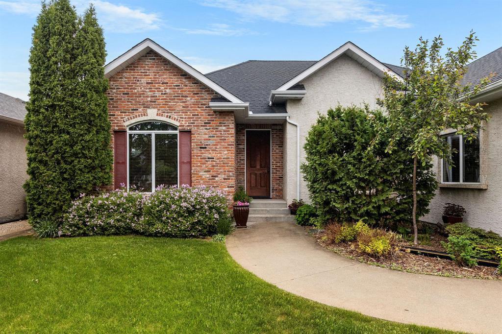 Photo 2 of 134 Granite Park Boulevard, Steinbach MB