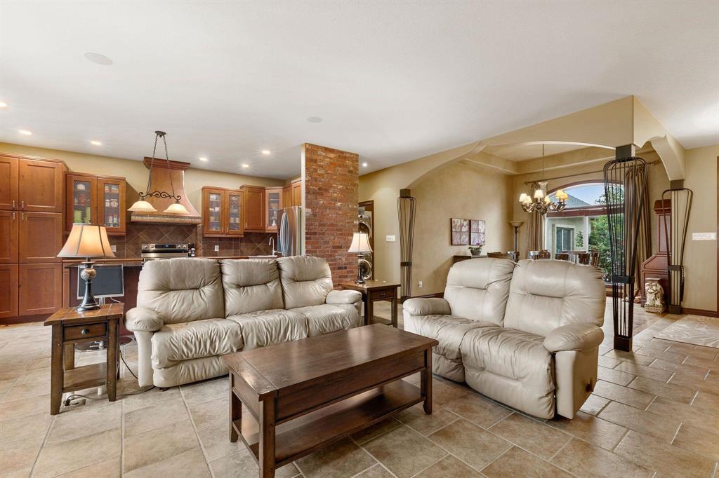 Photo 14 of 134 Granite Park Boulevard, Steinbach MB