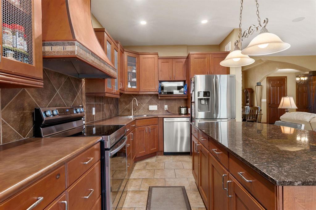 Photo 17 of 134 Granite Park Boulevard, Steinbach MB