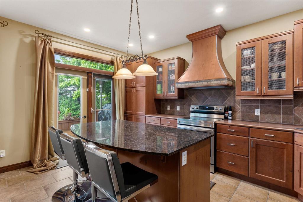 Photo 18 of 134 Granite Park Boulevard, Steinbach MB