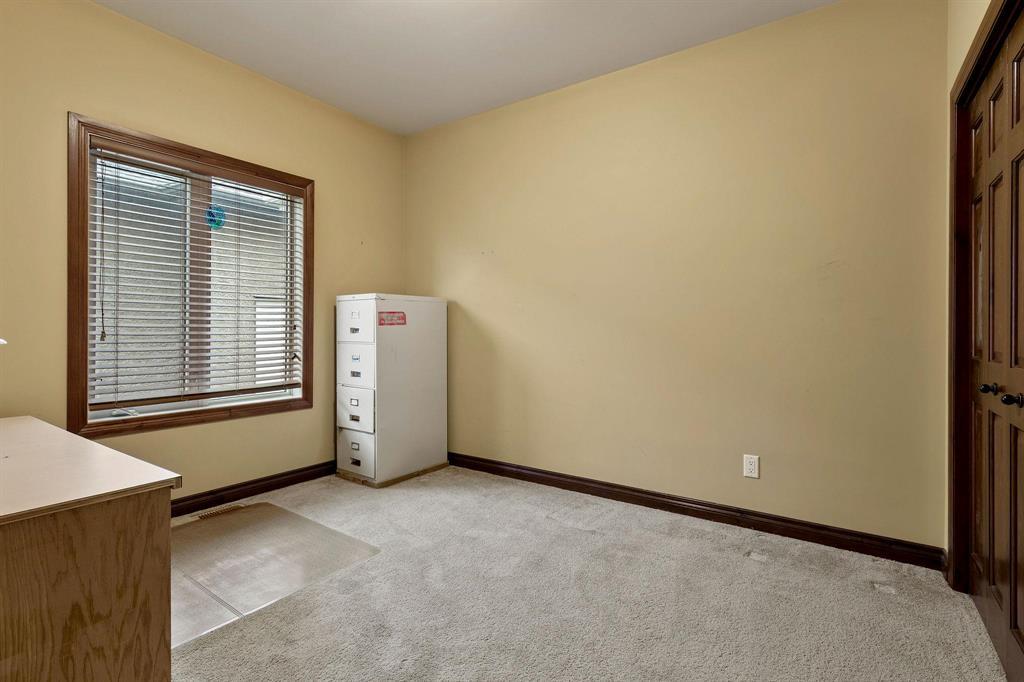 Photo 27 of 134 Granite Park Boulevard, Steinbach MB
