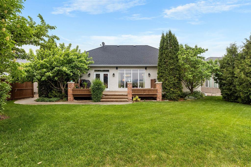 Photo 4 of 134 Granite Park Boulevard, Steinbach MB