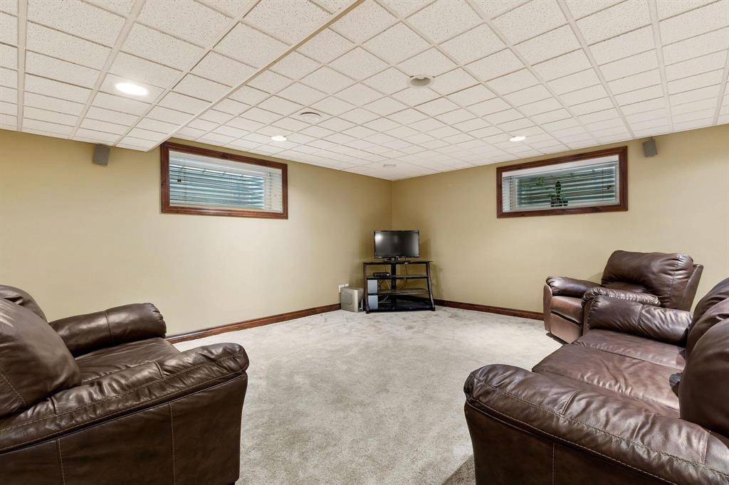 Photo 32 of 134 Granite Park Boulevard, Steinbach MB