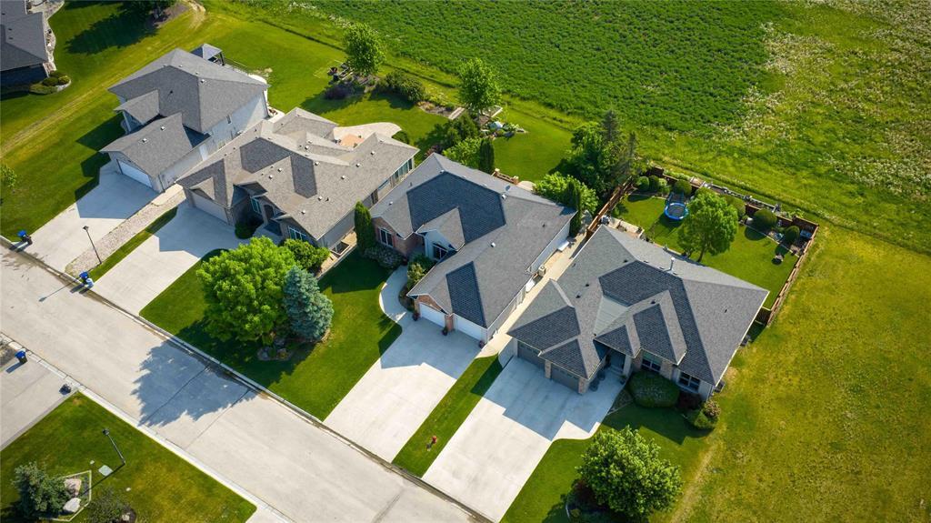 Photo 38 of 134 Granite Park Boulevard, Steinbach MB