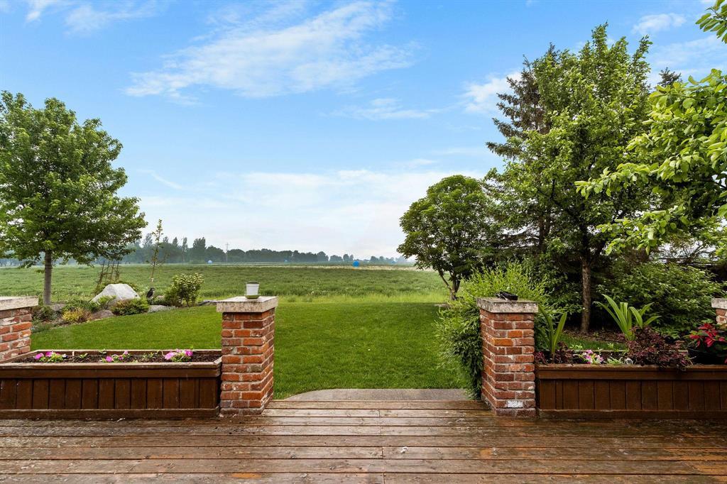 Photo 8 of 134 Granite Park Boulevard, Steinbach MB