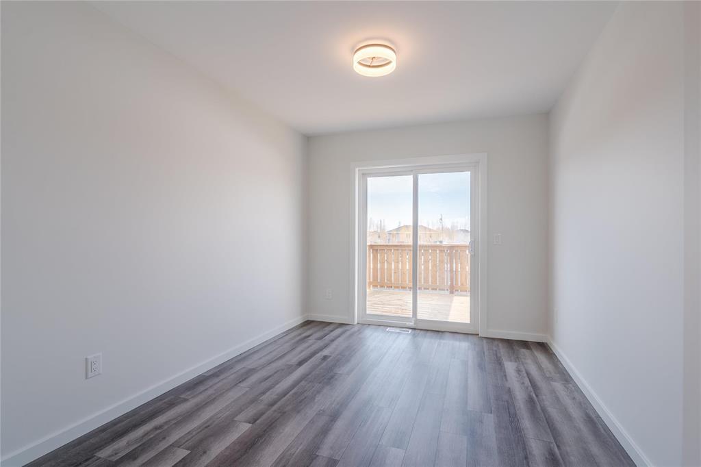 Photo 11 of 294 Normandeau Avenue, Ste Anne MB