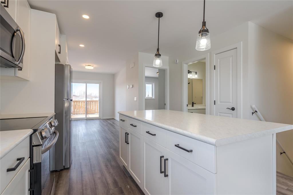 Photo 6 of 294 Normandeau Avenue, Ste Anne MB