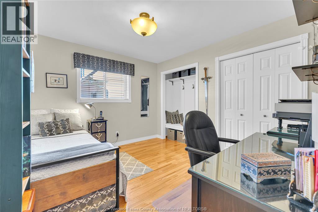 Photo 14 of 4159 Roseland Drive, Windsor ON