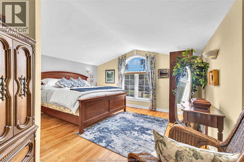 Photo 15 of 4159 Roseland Drive, Windsor ON