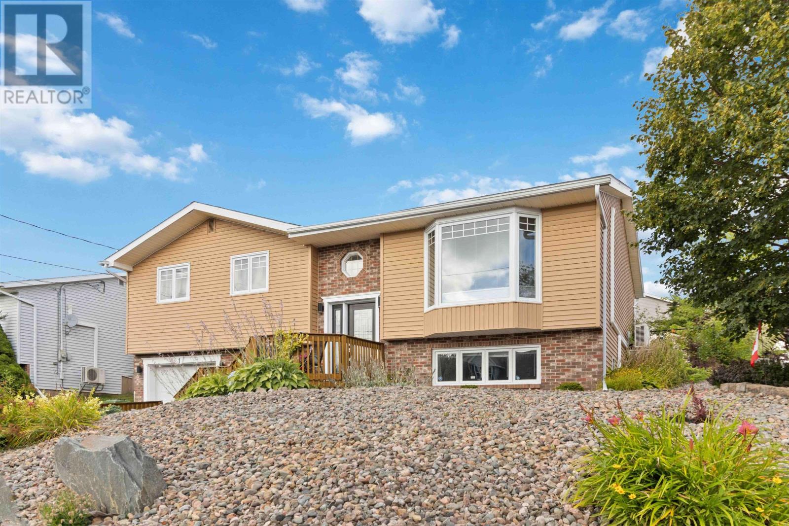 Photo 3 of 1 Gammon Crescent, Dartmouth NS