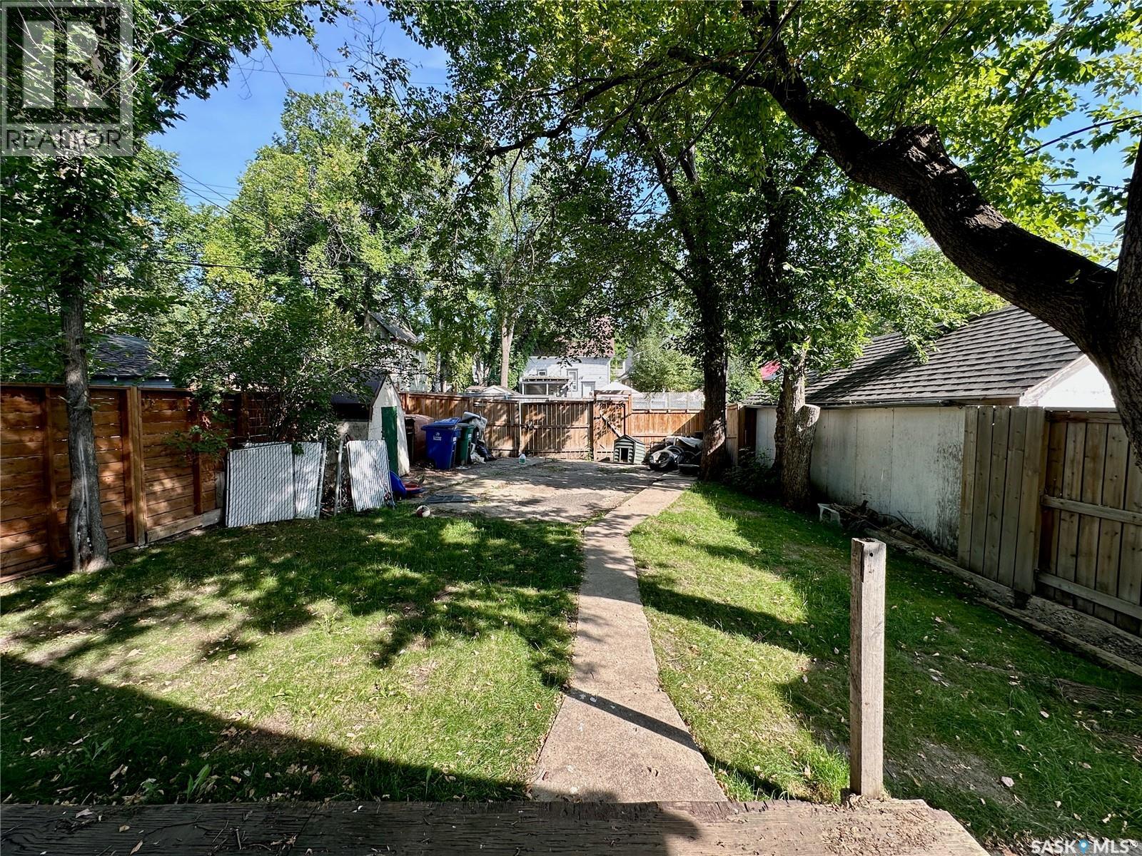 Photo 24 of 314 26th Street W, Saskatoon SK