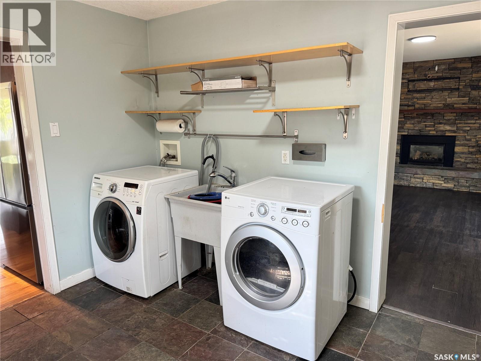 Photo 22 of 414 Witney Avenue N, Saskatoon SK