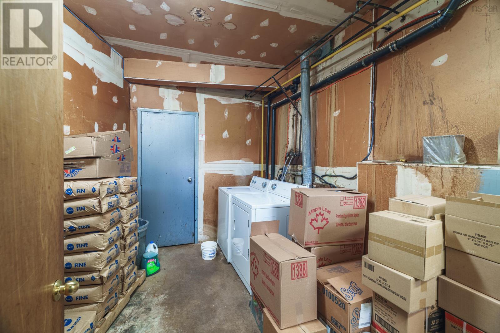 Property 33 of 49 of 344 Prince Street