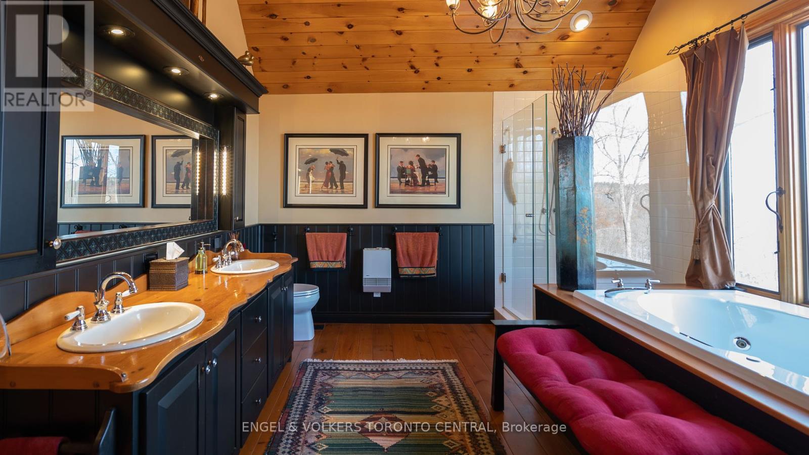 Photo 27 of 11 Valleycrest Drive, Oromedonte ON