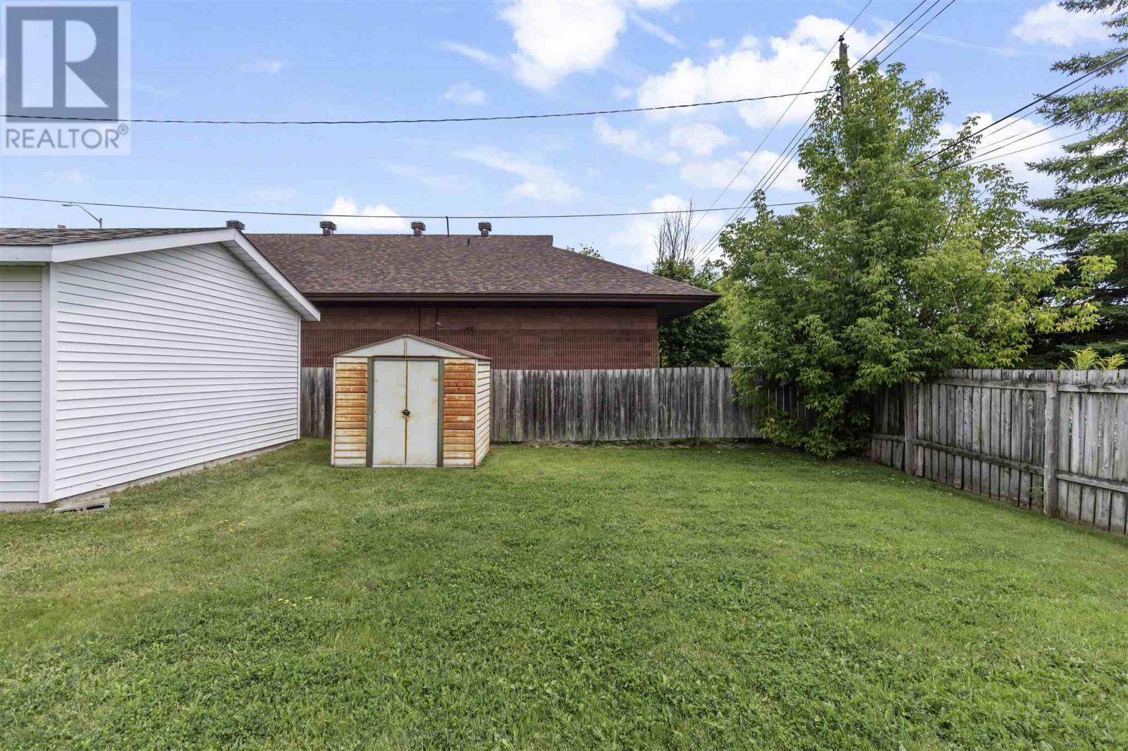 Photo 31 of 1287 Wellington St E, Sault Ste Marie ON