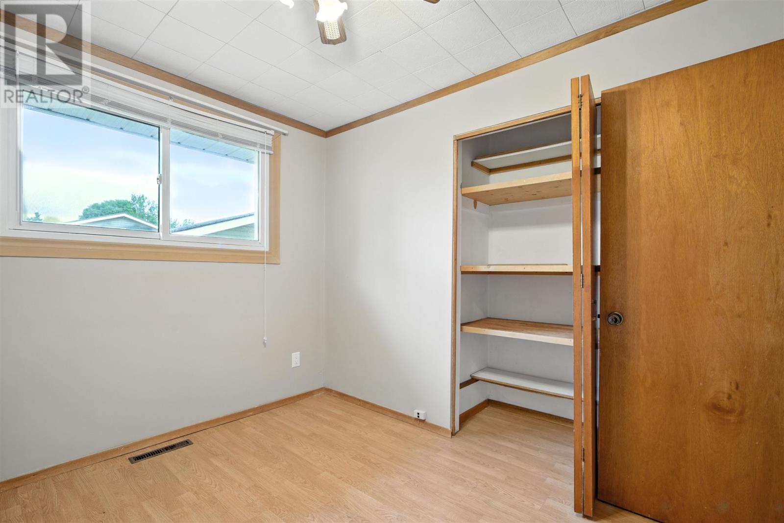 Photo 16 of 30 Chicora Cres, Sault Ste Marie ON